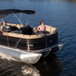 Luxury pontoon boats by Veranda